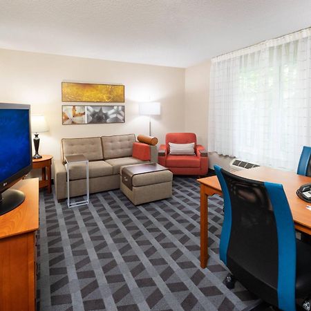 Towneplace Suites Bowie Town Center Eksteriør billede