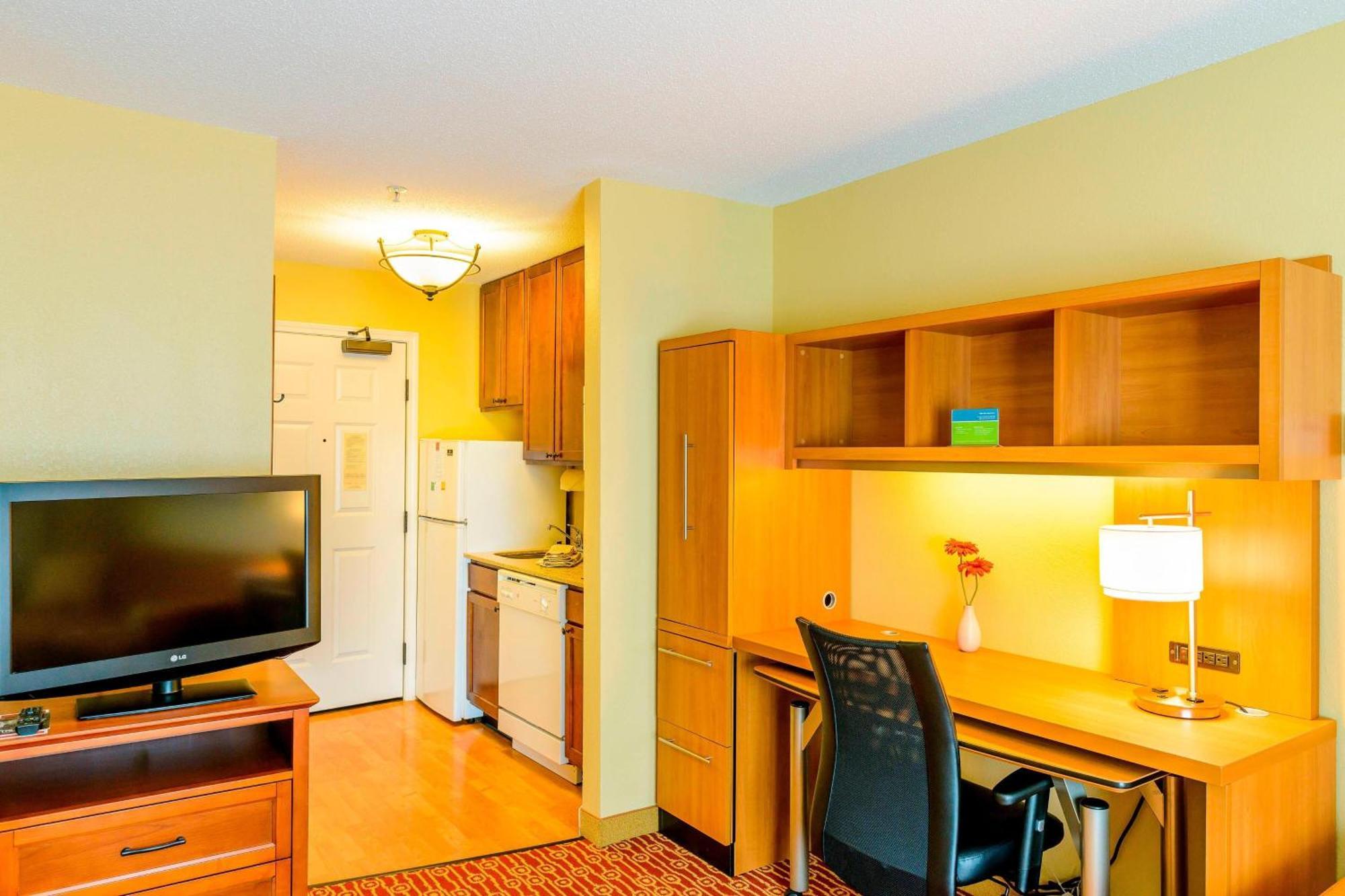 Towneplace Suites Bowie Town Center Eksteriør billede